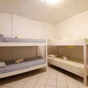 Room 8 - Dormitório Masculino e Feminino